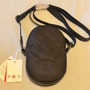 Lululemon | Team Canada Crossbody Bag